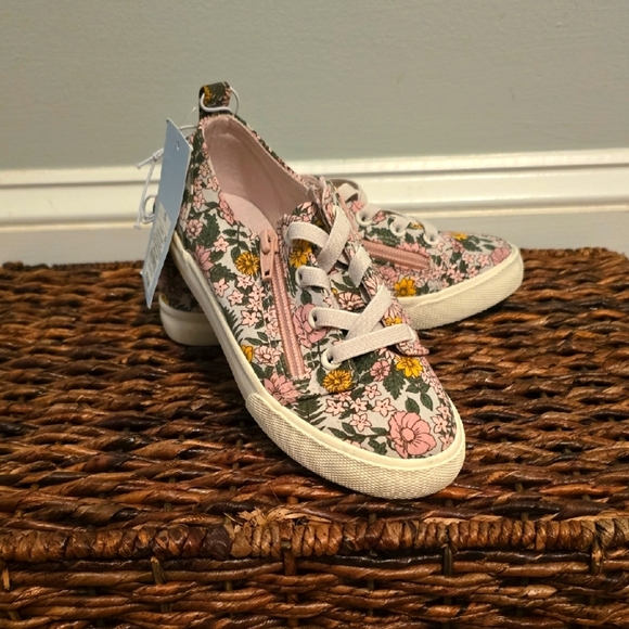 Cat & Jack NWT Girls Floral Canvas Sneakers Size 13 Toddler (Bin 1) - Picture 1 of 7